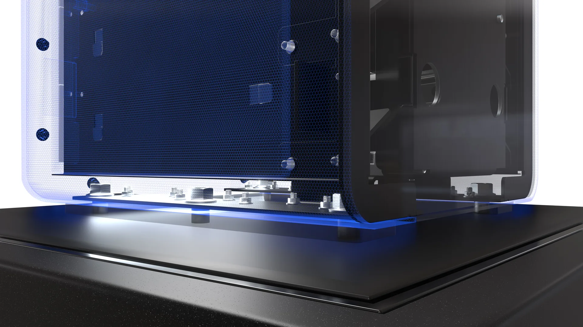Detail des Gehäuses mit Glasfront und blauem Lichtstreifen