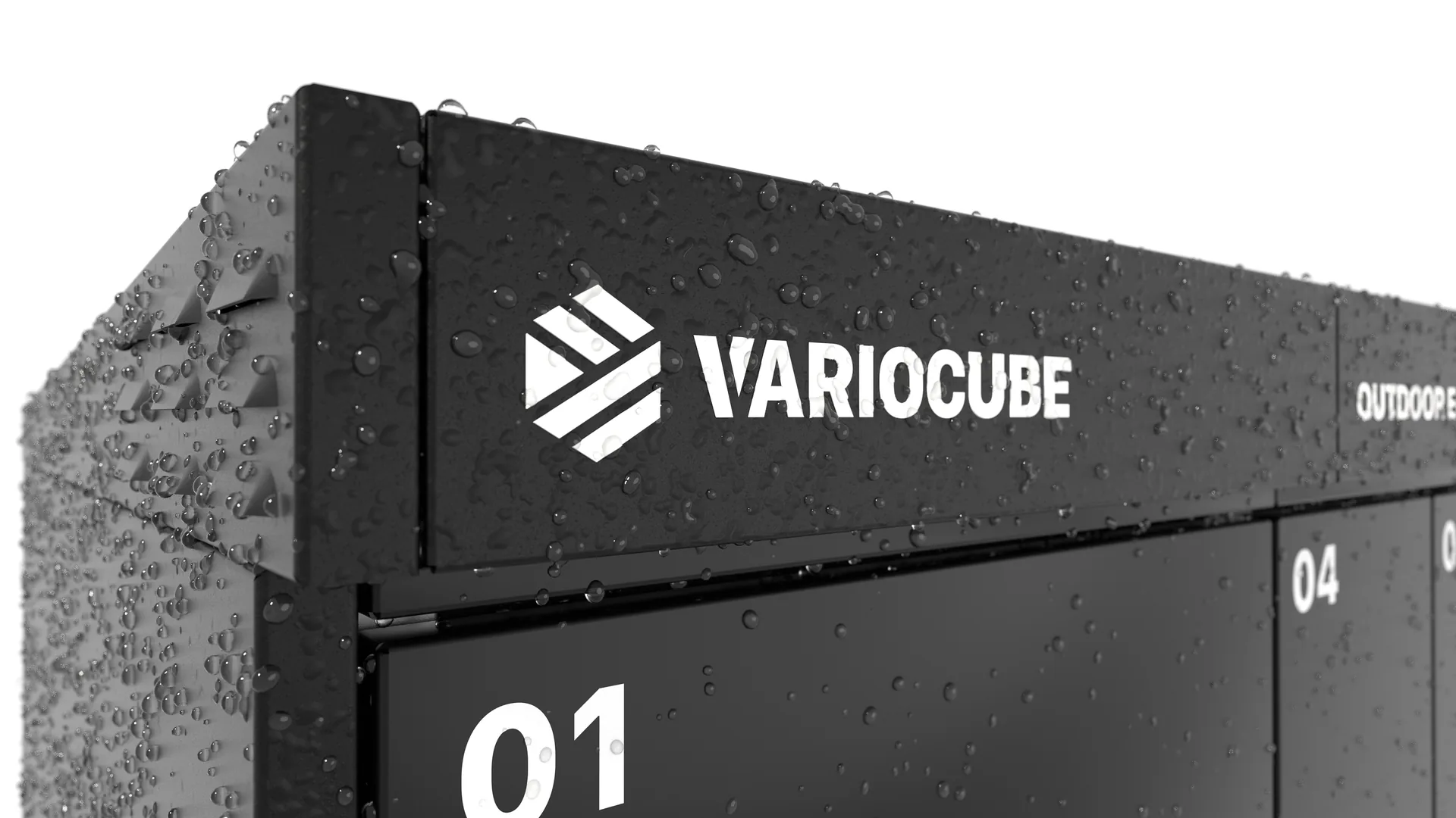 Nahaufnahme der Anlagenecke mit Variocube-Logo, Regentropfen auf der Oberfläche
